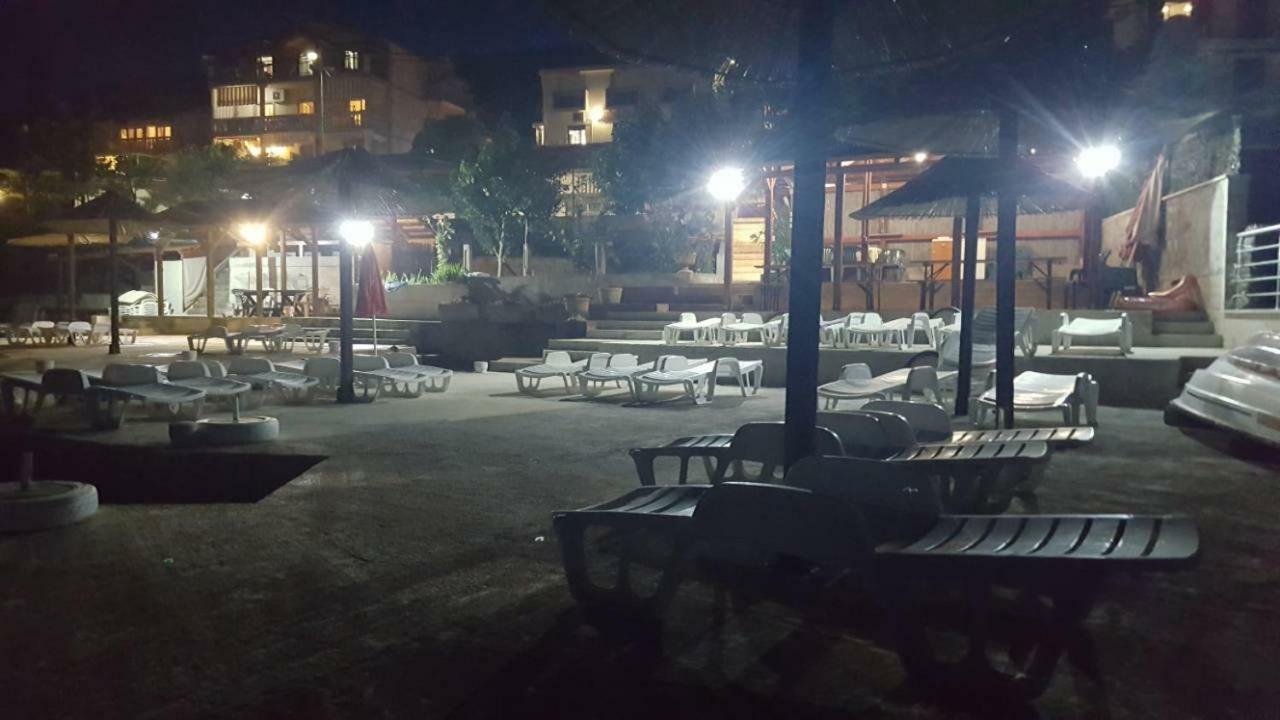 טיווט Apartments Klakor Ps מראה חיצוני תמונה